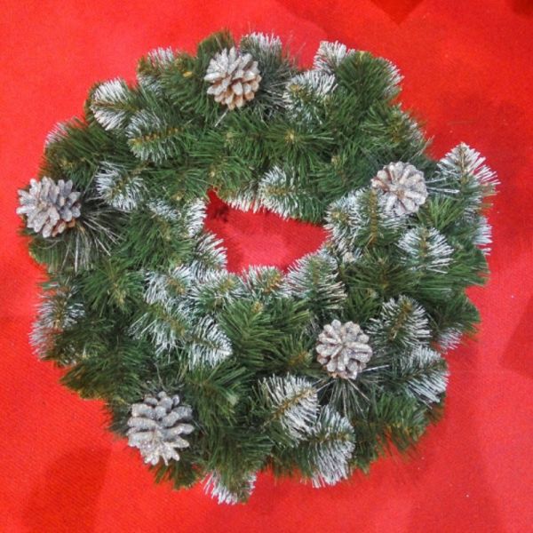 Искусственный новогодний венок КАРПАТСКИЙ С ШИШКАМИ 50 см