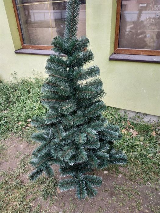 Искусственная новогодняя елка ЛЕСНАЯ с белыми кончиками 200 см