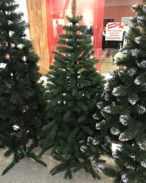 Искусственная новогодняя литая ель БУКОВЕЛЬСКАЯ зелёная 110 см