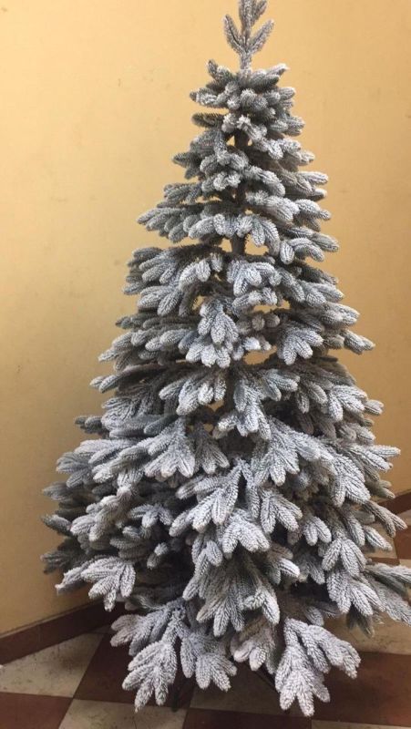 Искусственная новогодняя литая ель КОВАЛЕВСКАЯ ЗАСНЕЖЕННАЯ 150 см