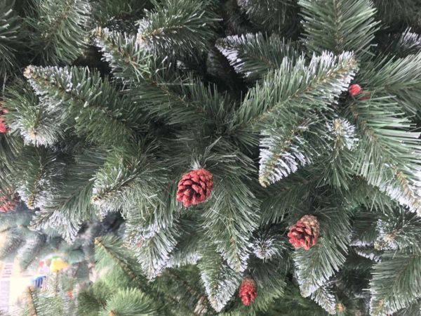 Искусственная ель РОЖДЕСТВЕНСКАЯ с белыми кончиками, шишками и калиной красной 150 см