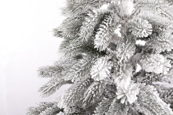 Штучна лита ялинка ПРЕЗИДЕНТСЬКА ЗАСНІЖЕНА 150 см