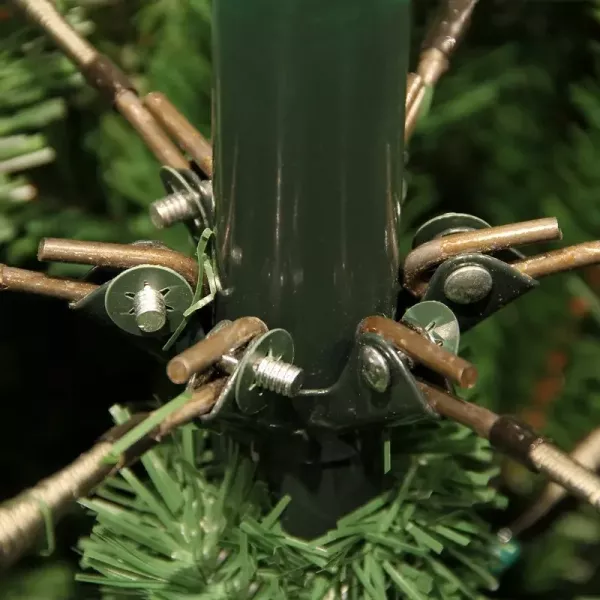 Сосна 1,55м. Millington зелена зі снігом