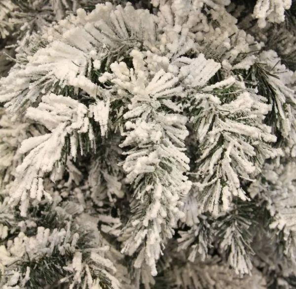 Гірлянда 270 см. декоративна Dinsmore Frosted зелена зі снігом.