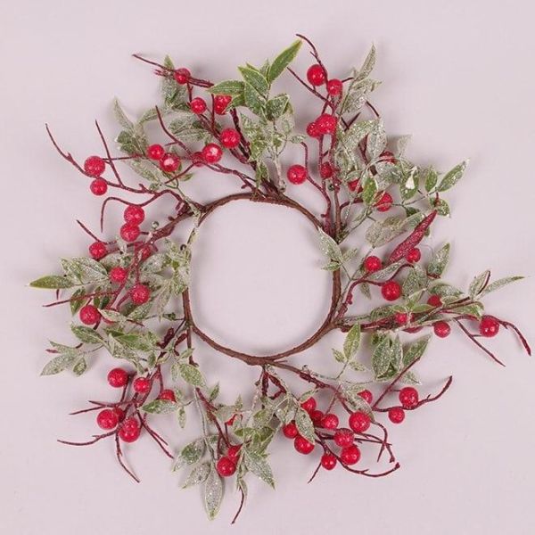 Веночек Новогодний с красными ягодками 35 см. 75860