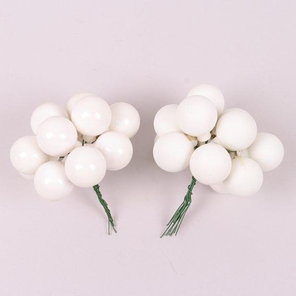 Шарики стеклянные 3 см. белые (6 пучков-72 шарика)